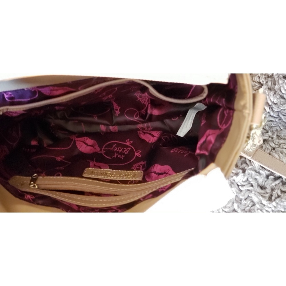 NWOT Betsey Johnson Purse - Picture 5 of 6